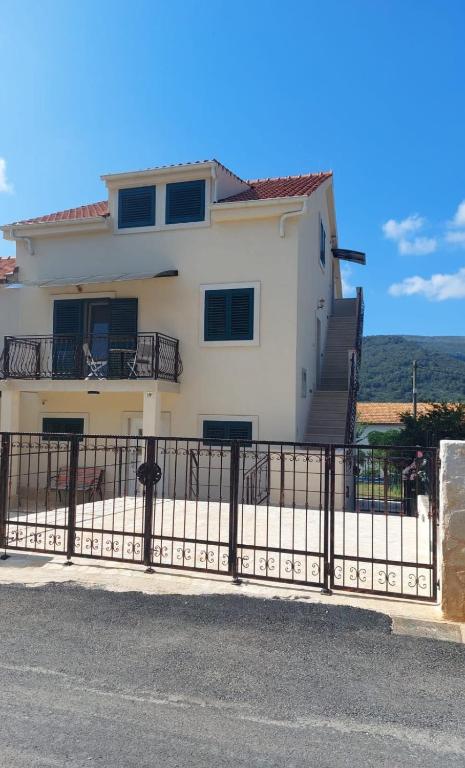 Apartmani Elisa, Stari Grad