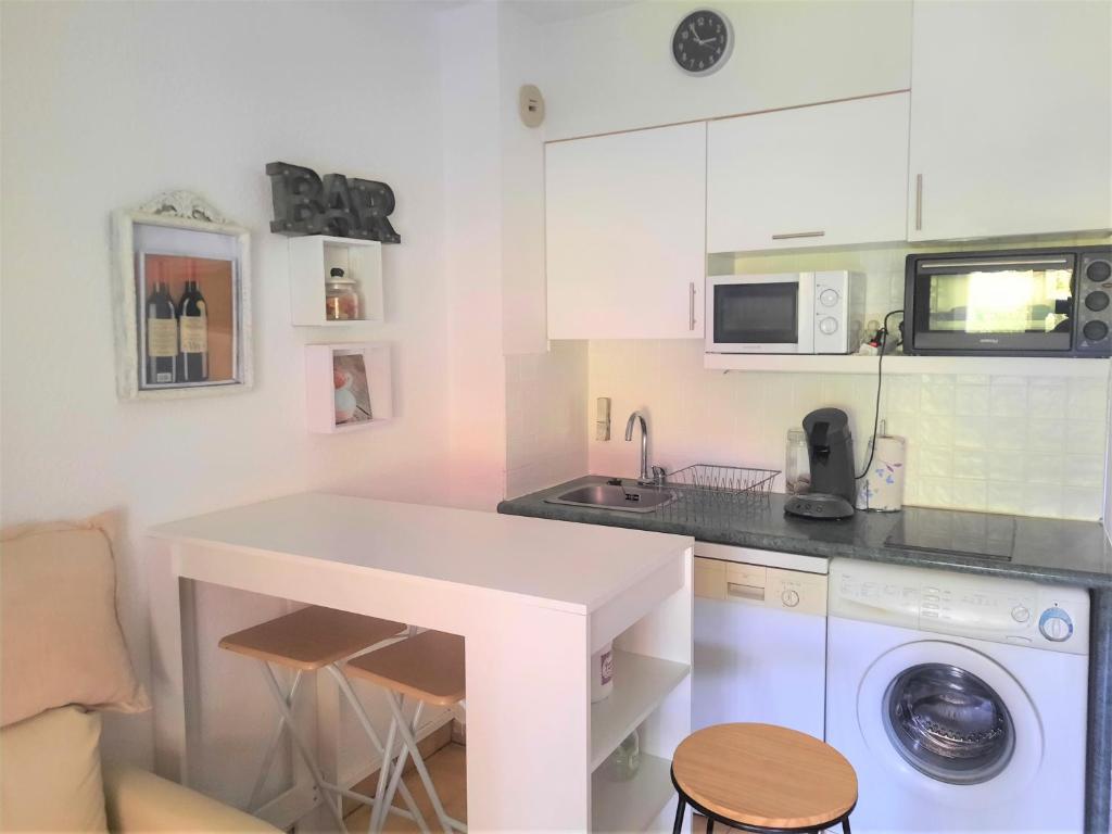 Cavalaire sur mer Appartement T3-160 m plage - 800 m Centre-ville. Park - 3
