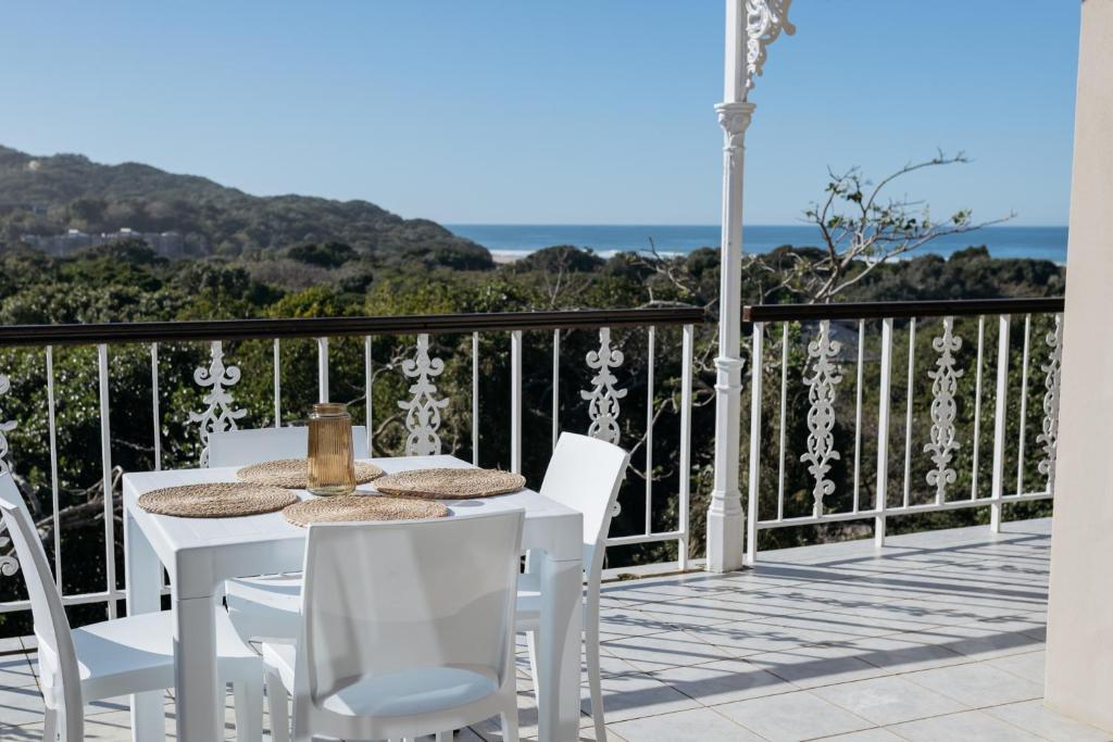 Nahoon Beach Villas Self Catering Apartments — Hotel in East London