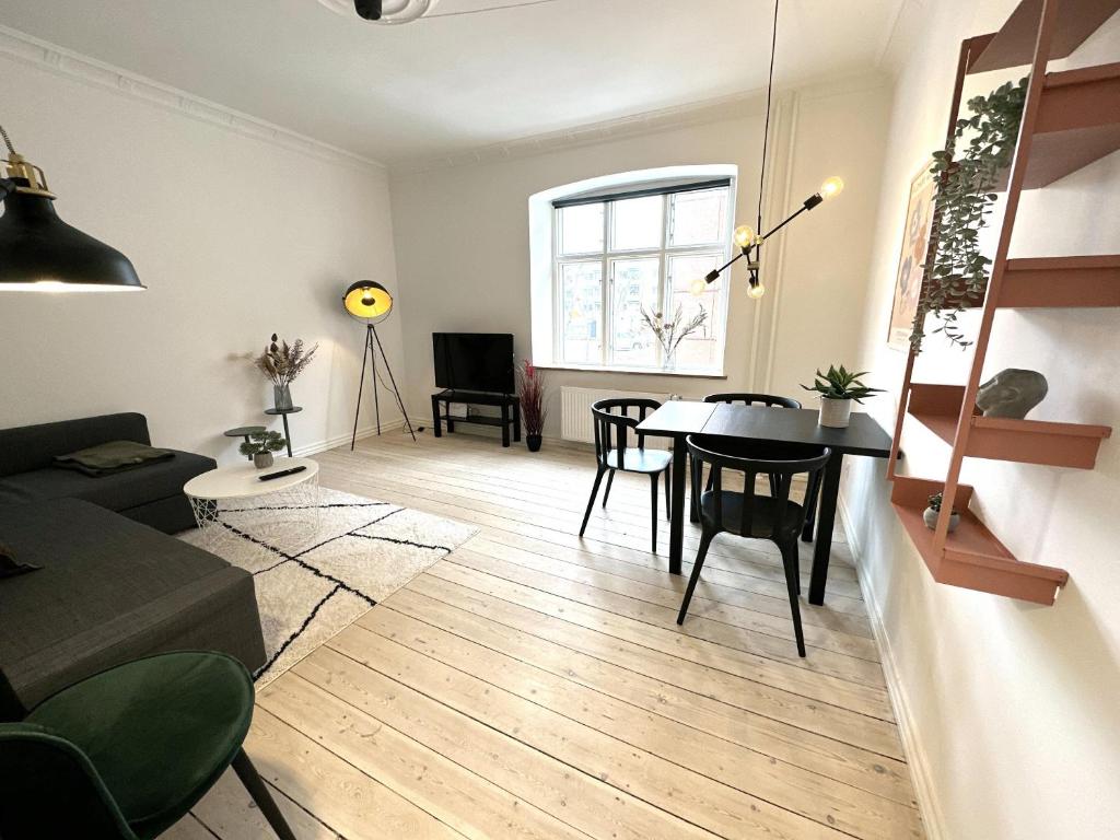 Perfect Apartment For Travelers On A Budget - But Still Wants Quality