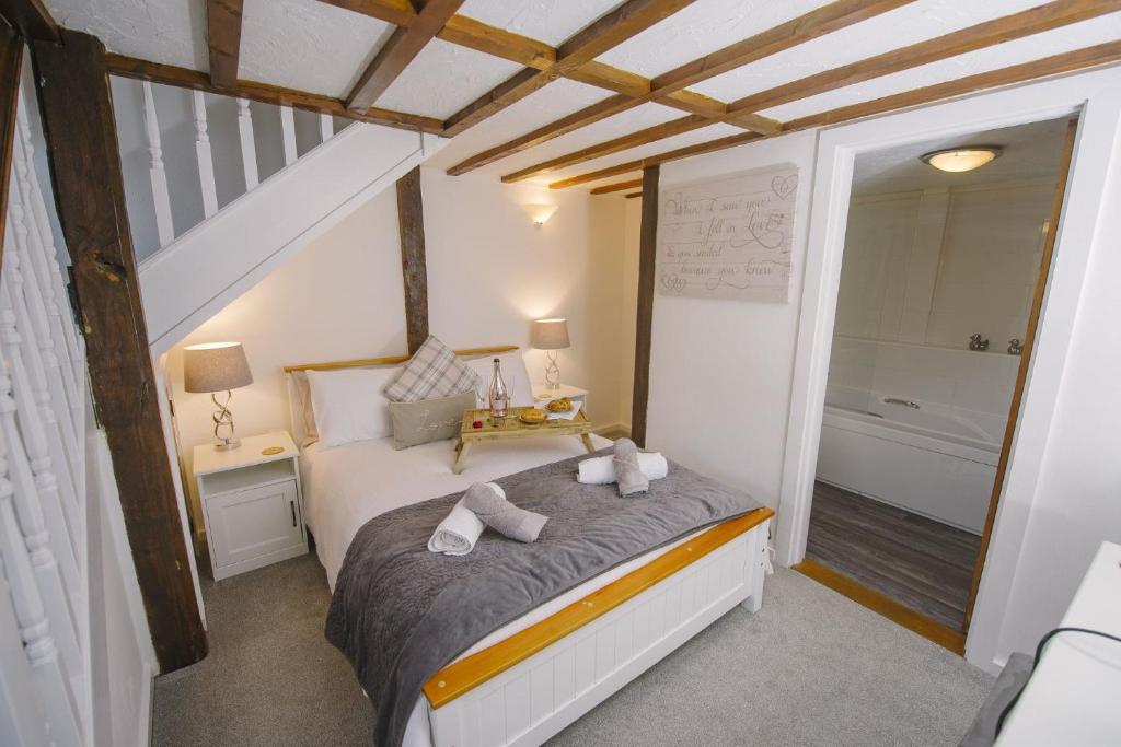 The Dray at Country Ways, Atherington