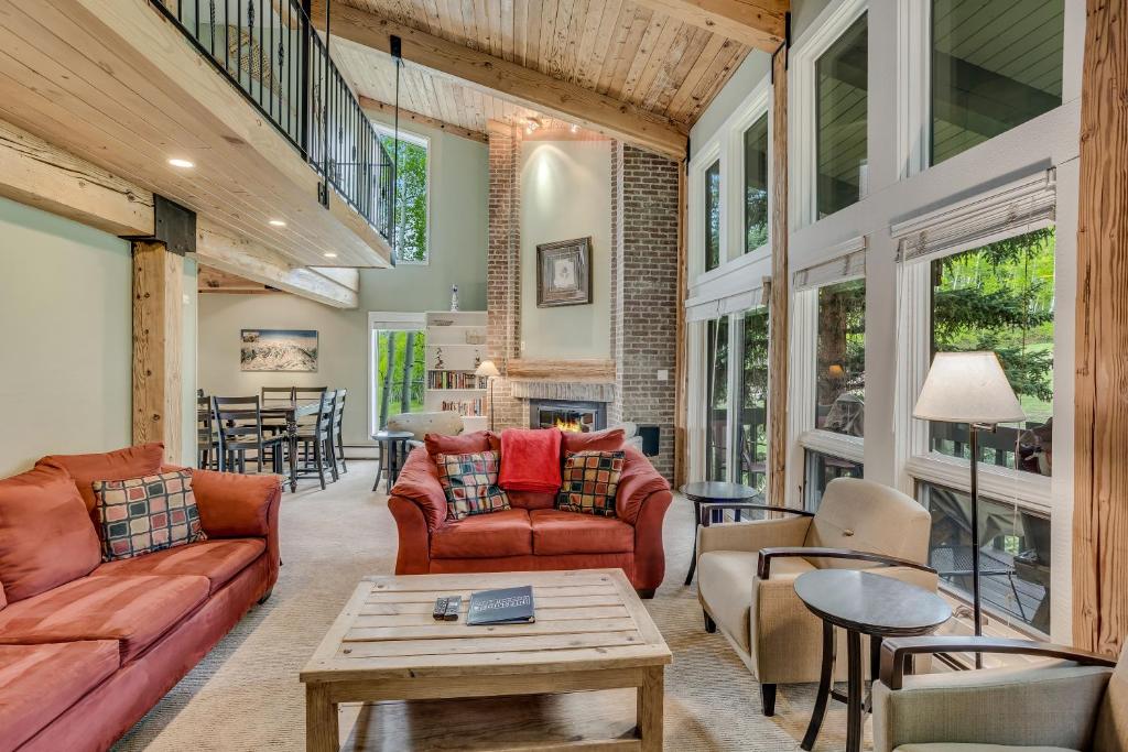 Interlude Condominiums 3-Bedroom Unit 307, Snowmass Village