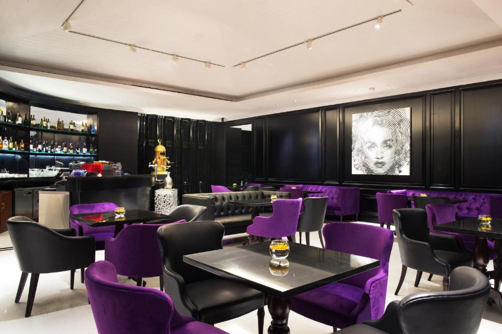 Bar/lounge