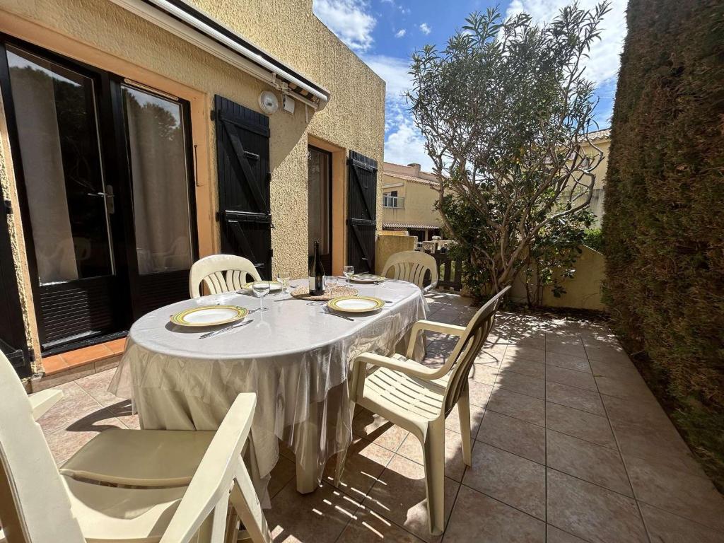 Appartement Gruissan, 2 pièces, 4 personnes - FR-1-229-867