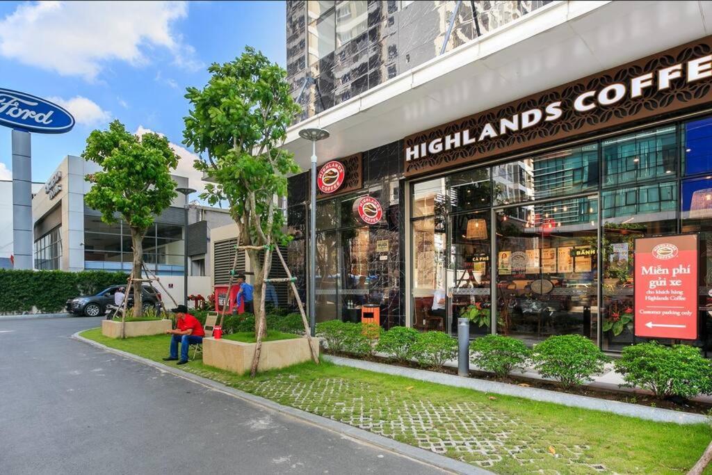 Apartment - Near TSN Airport - 2Br 2WC - Luxury