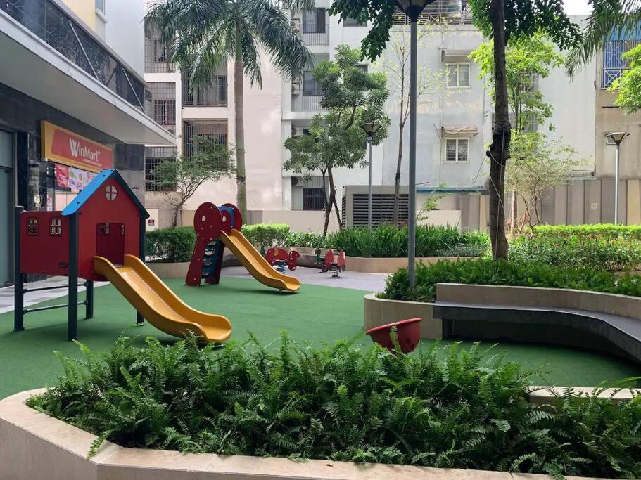 Apartment - Near TSN Airport - 2Br 2WC - Luxury