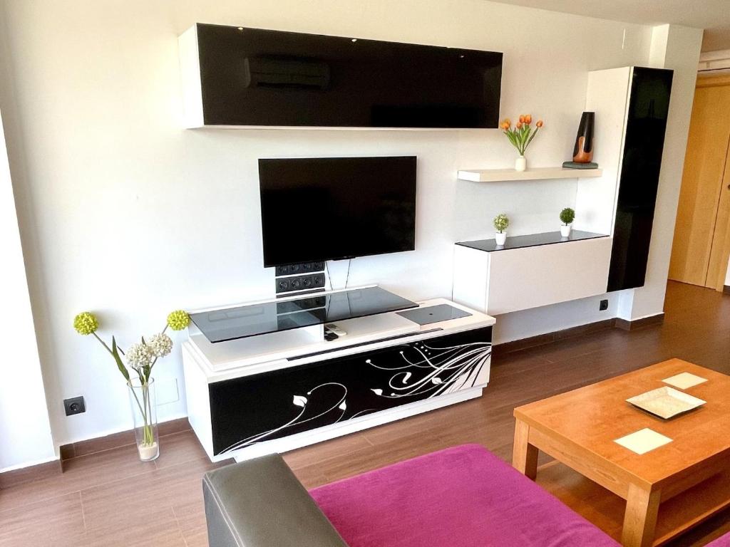 APARTBEACH EUROPEOS JUNTO PLAYA CLIMATIZADO CON GRAN TERRAZA y MUY LUMINOSO - 5