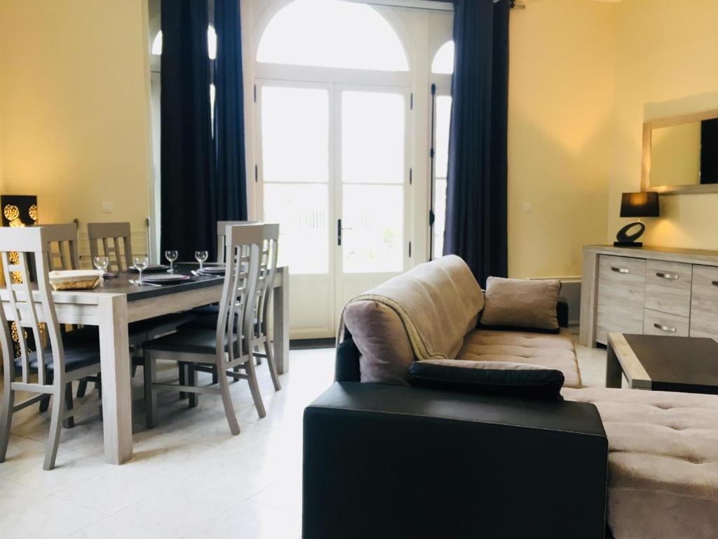Appartement rénové en rez-de-jardin, proche centre, 2 pièces, 4 pers., équipements modernes, Cabourg - FR-1-487-309 - 1