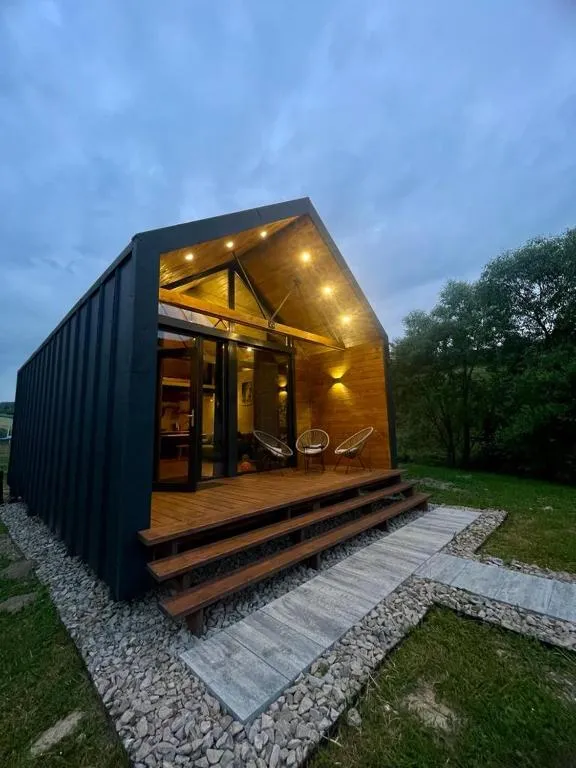 Mini Valley House 1, hotel in Sita Buzăului