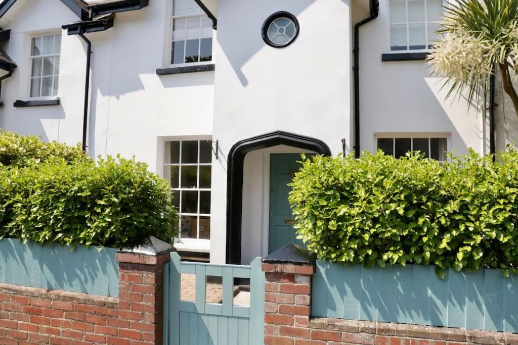 Bumblebee Cottage, Exmouth photo 3