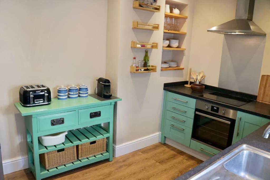 Bumblebee Cottage, Exmouth photo 5