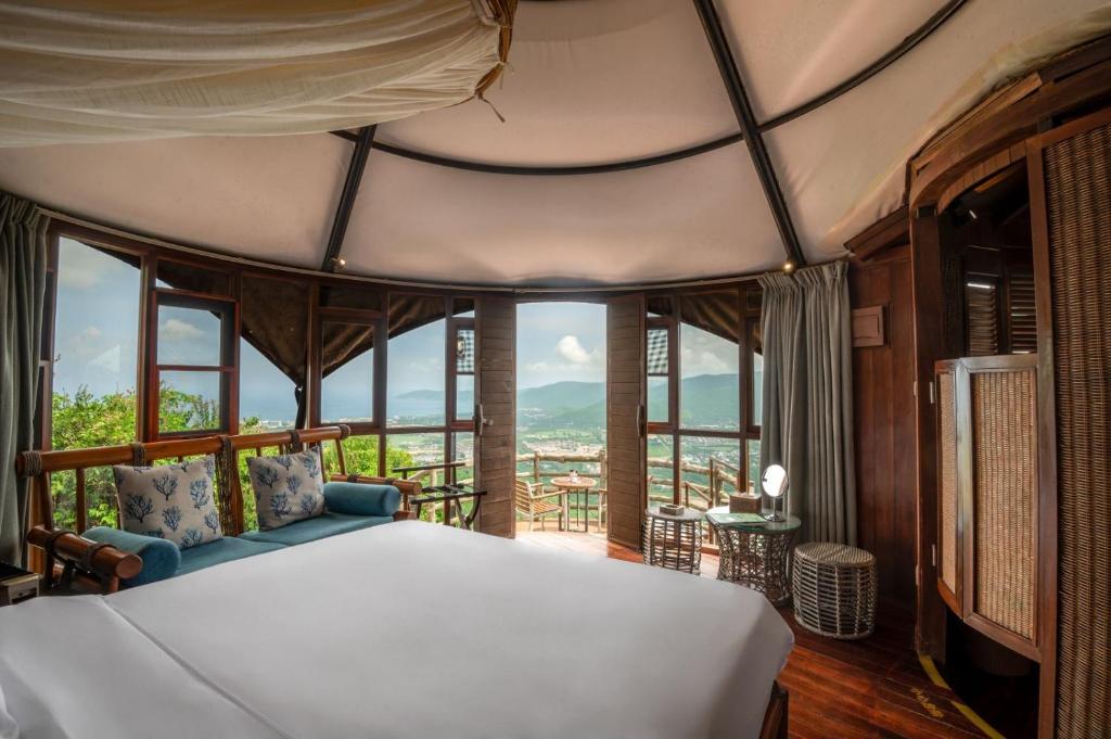 Earthly Paradise Bird Nest Resort