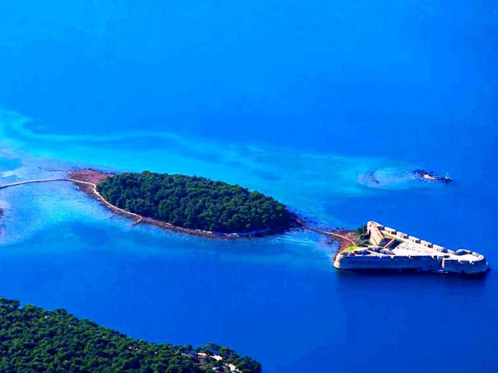 Central Sibenik Apartments photo
