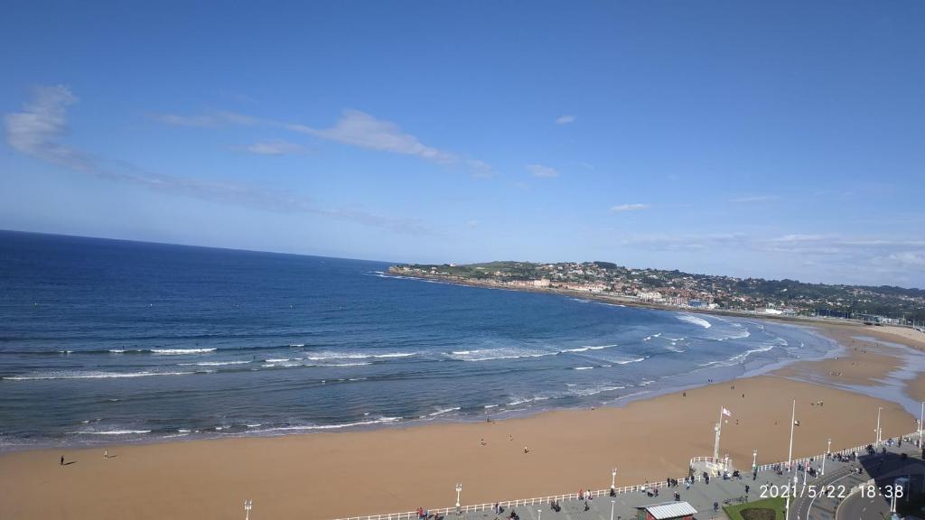 Playa de San Lorenzo Gijón - 2