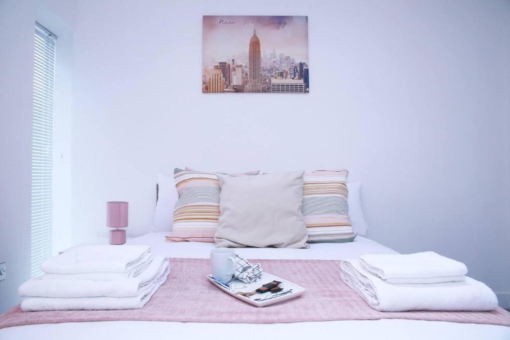 Apartment - Sleeps 2 & Free Parking, Harrow