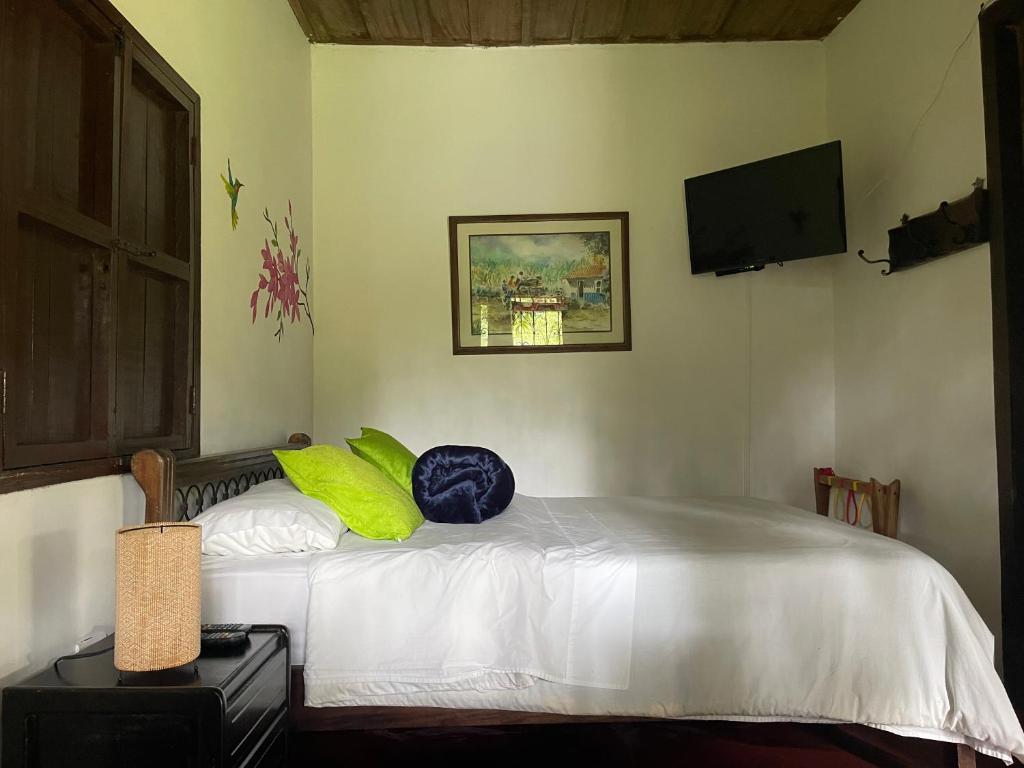 CASA HOTEL MÁLAGA - 3