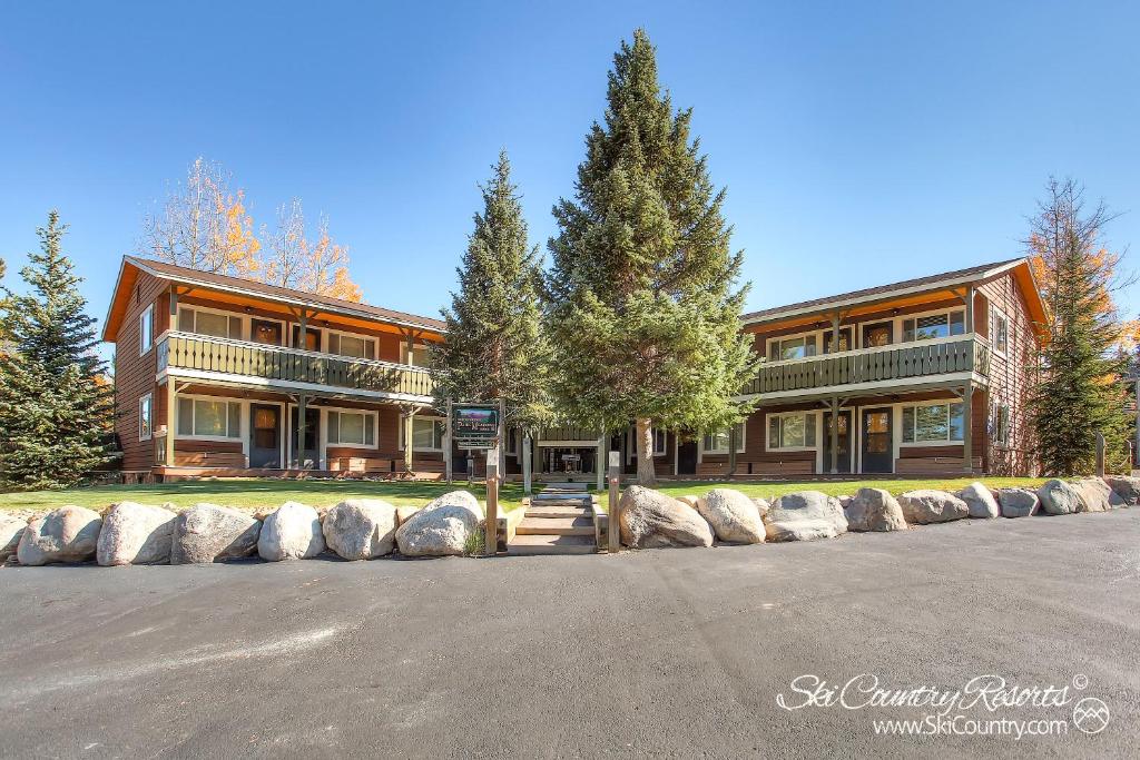 Recently Updated Downtown Condo with Thoughtful Touches Throughout PM1A photo
