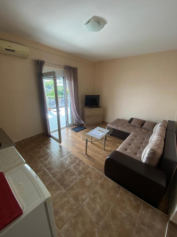 Apartments Klikovac Liman II photo