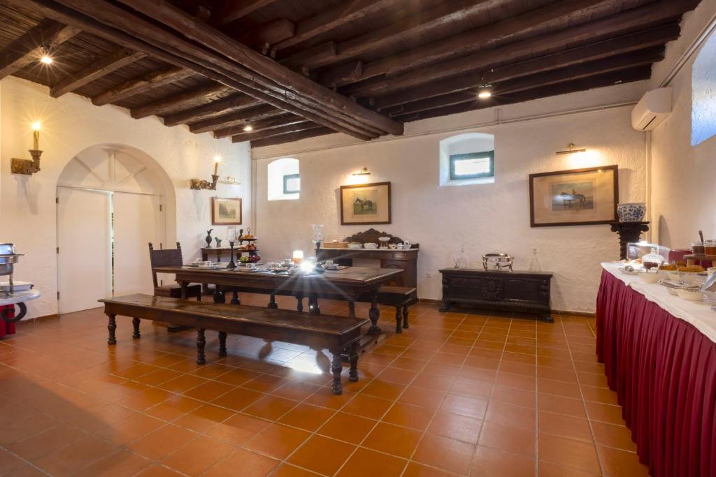 Pelecas Country Club - Dining image
