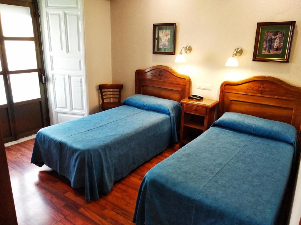 Hotel Iberia Plaza Mayor photo