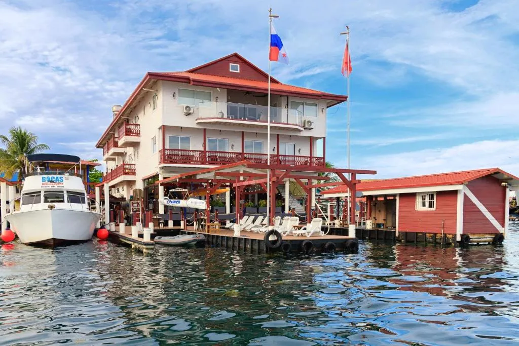 Divers Paradise Boutique Hotel, hotel in Bocas del Toro