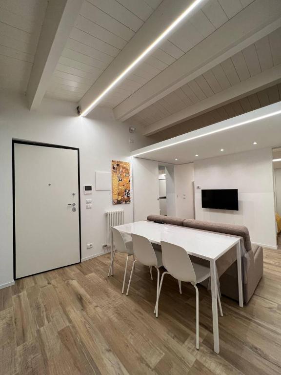 CASA KLIMT vicinissima al mare parcheggio privato gratuito se disponibile - 4