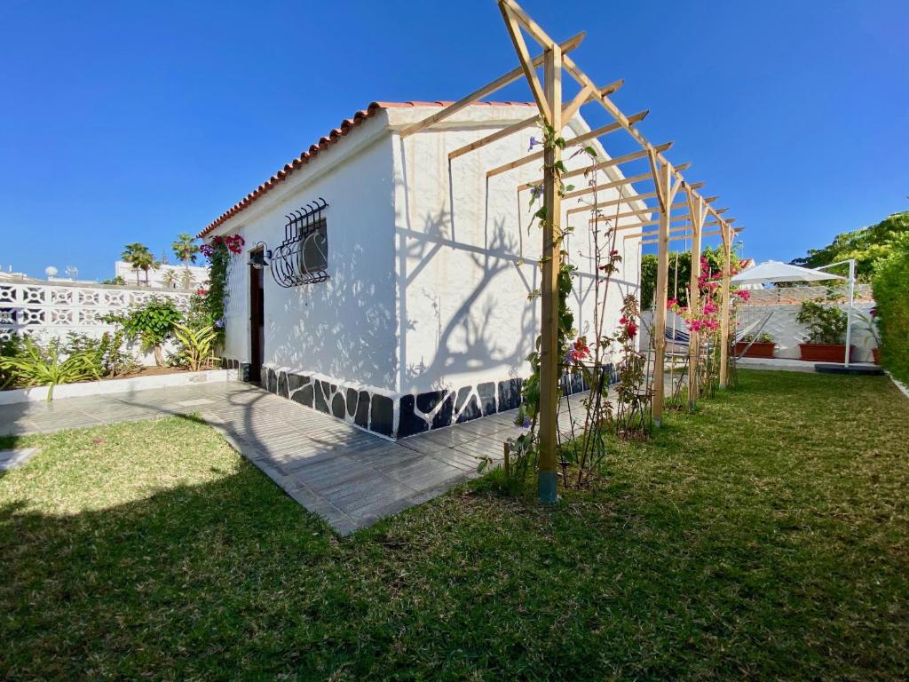 Casita blanca near yumbo - 1