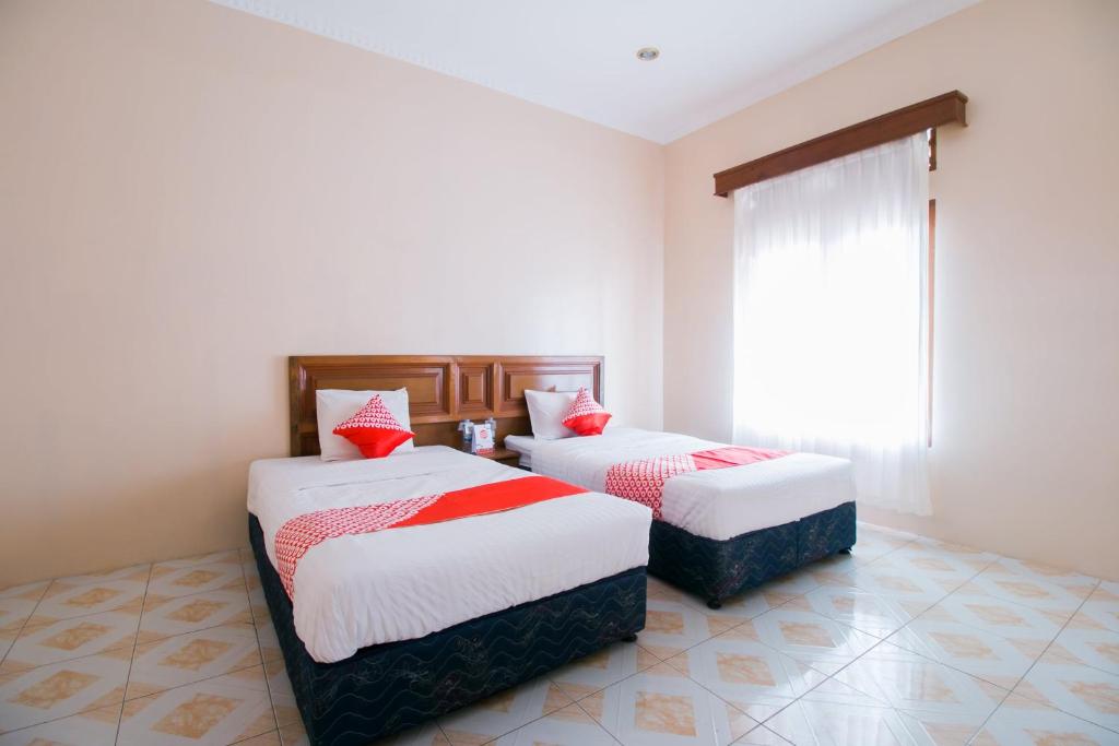 OYO 1667 Edotel Smkn 1 Pacet Syariah — Hotel in Puncak