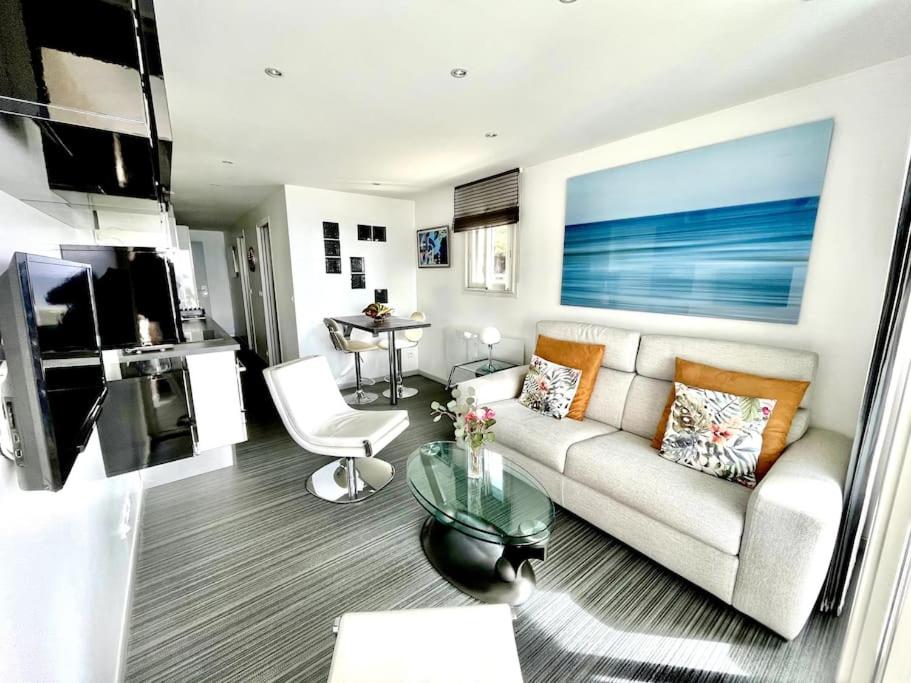 Beau T2 avec terrasse vue mer - 5
