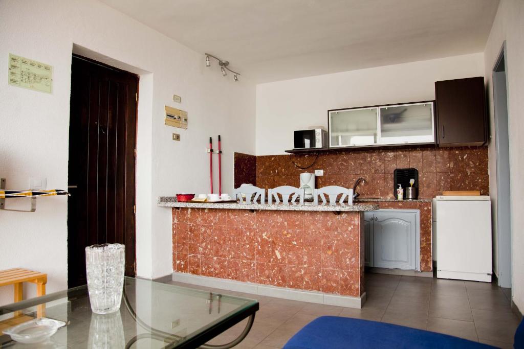 Apartamentos Miriam — Hotel rooms in Puerto Rico, Canary Islands