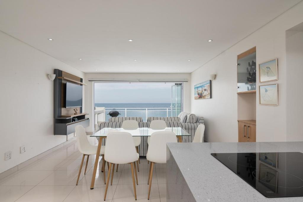 Pebble Beach 6, Ballito