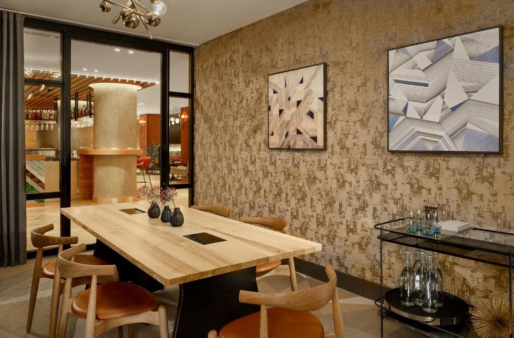 シェラトン アムステルダム エアポート ホテル アンド カンファレンス センター (Sheraton Amsterdam Airport Hotel and Conference Center) ビジネスセンター