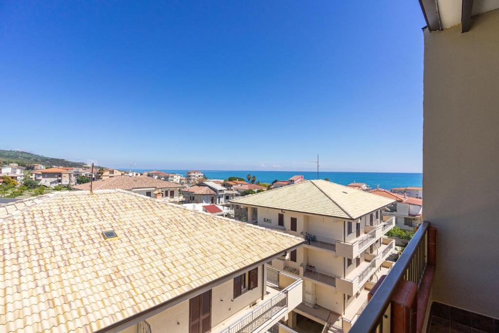 Luxury and Comfort in a Sea View Apartment