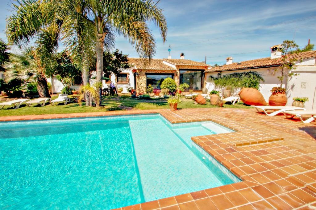 Finca La Coma - modern, well-equipped villa with private pool in Benissa - 2