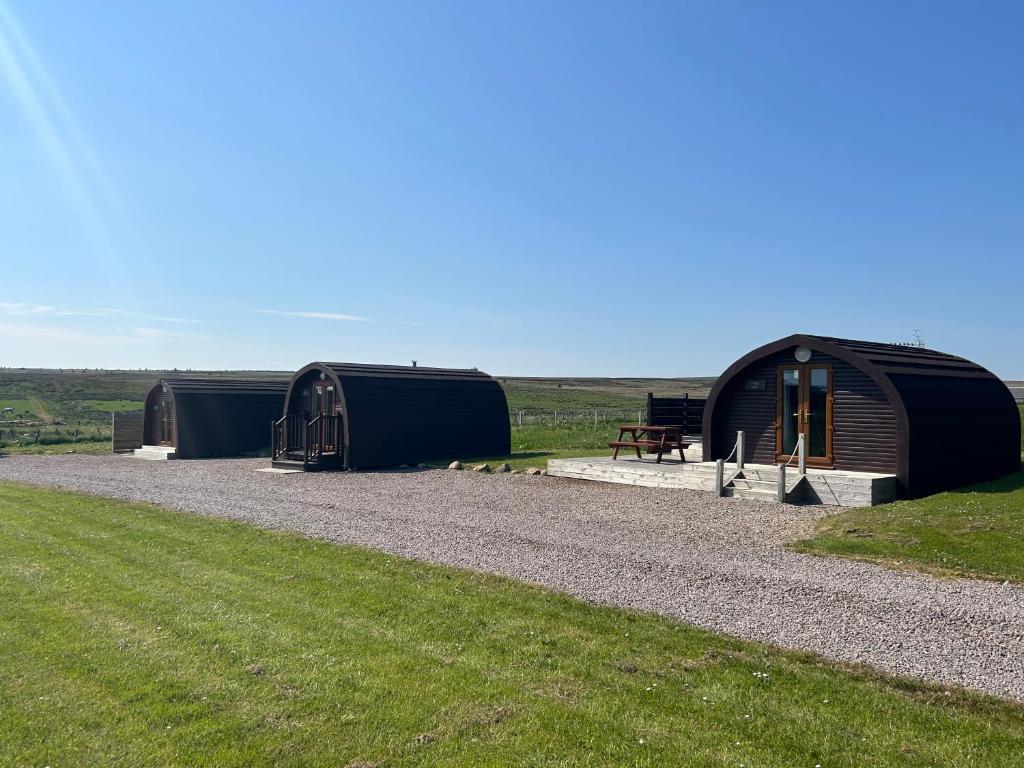Camster pod - The Cairn photo