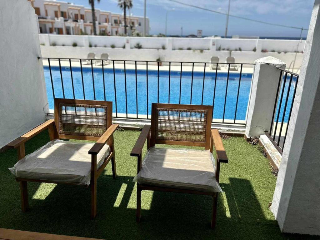Urb. Las Cañas I. Apartamento F2 - 4