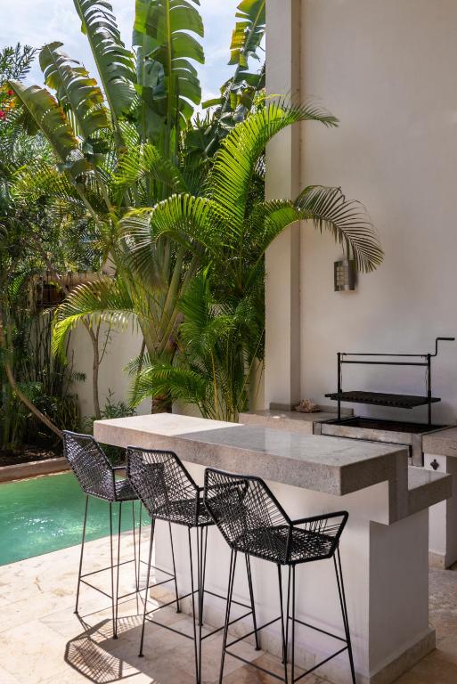 Spectacular 4BR Tulum Style Villa with Concierge and Secluded Pool - 5