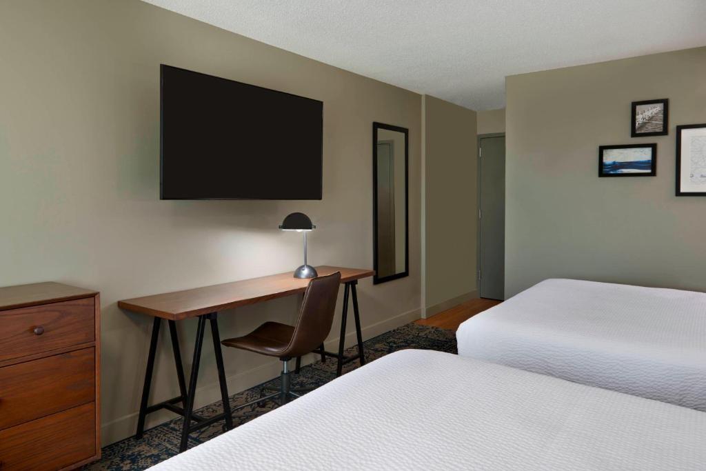 Four Points by Sheraton Toronto Airport photo