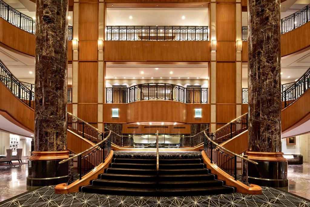 Lobby, Sheraton Grand Sydney Hyde Park in Sydney