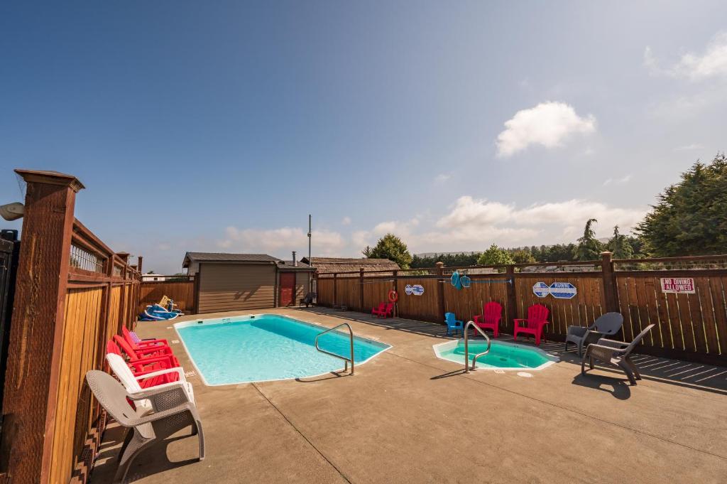Redwood Coast Cabins and RV Resort photo