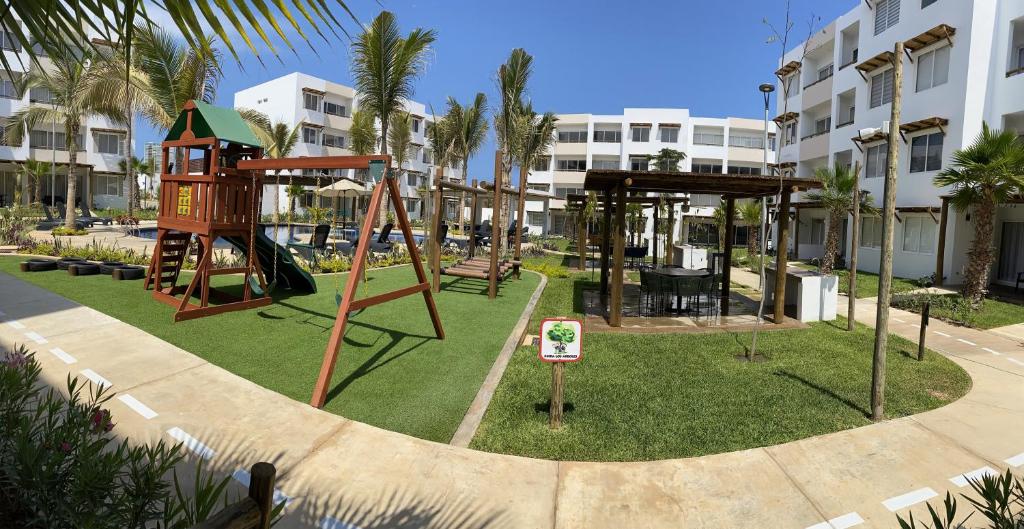 Nuevo y Muy Bonito Departamento Con Vista a la Alberca - Residencial Almarena I - 2