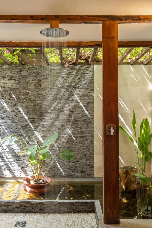 Gili Teak Beach Front Resort