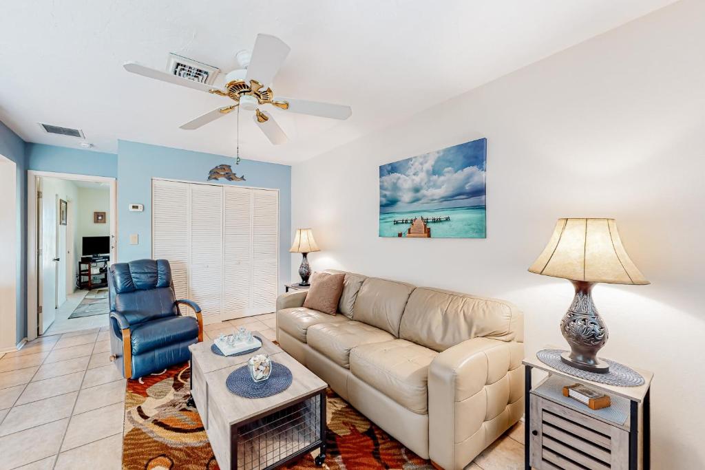 Wave n' Sea, Bradenton Beach