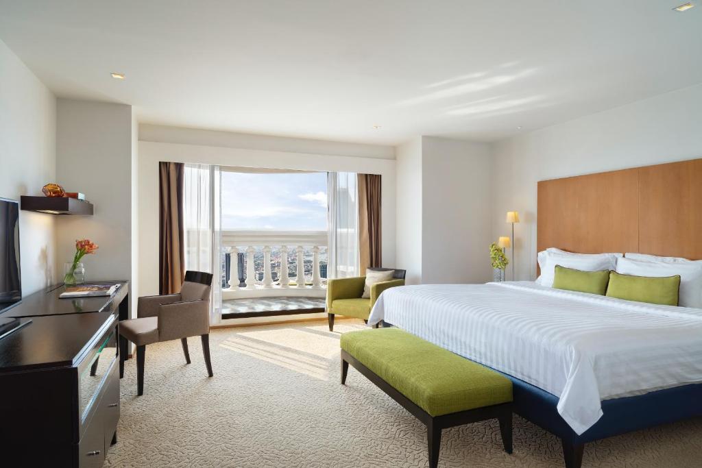 Tower Club at Lebua Hotel