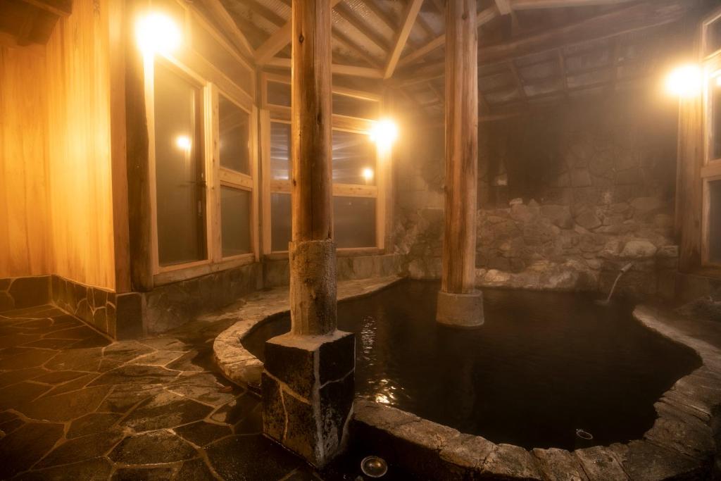 Hot spring bath