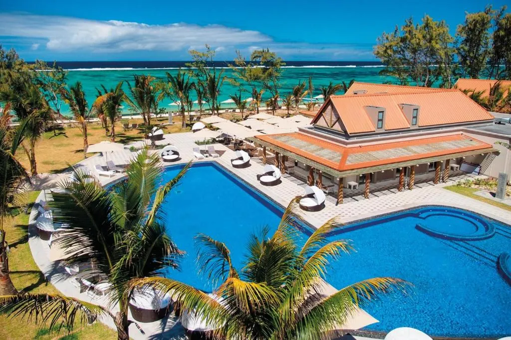 Crystals Beach Resort Belle Mare, a member of Radisson Individuals, hotel in Belle Mare