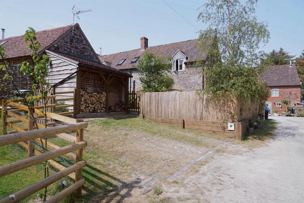 Nest Holiday Hideaway Wren Cottage Stunning Area!