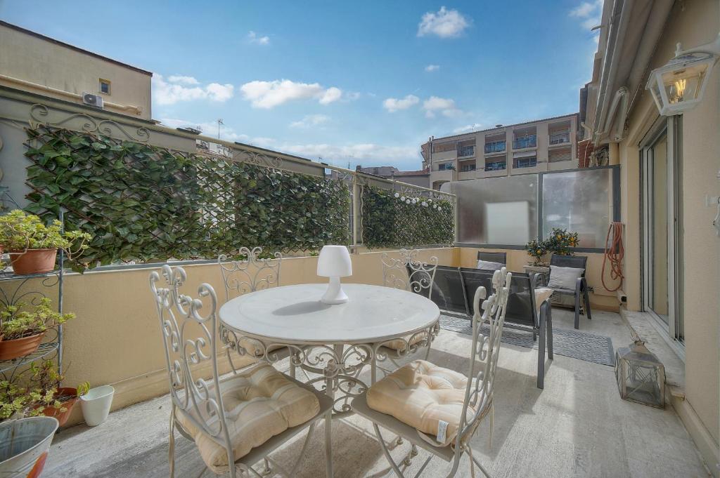 Duplex 2 chambres TERRASSE, MEYNADIER- FORVILLE A2B103 - 5