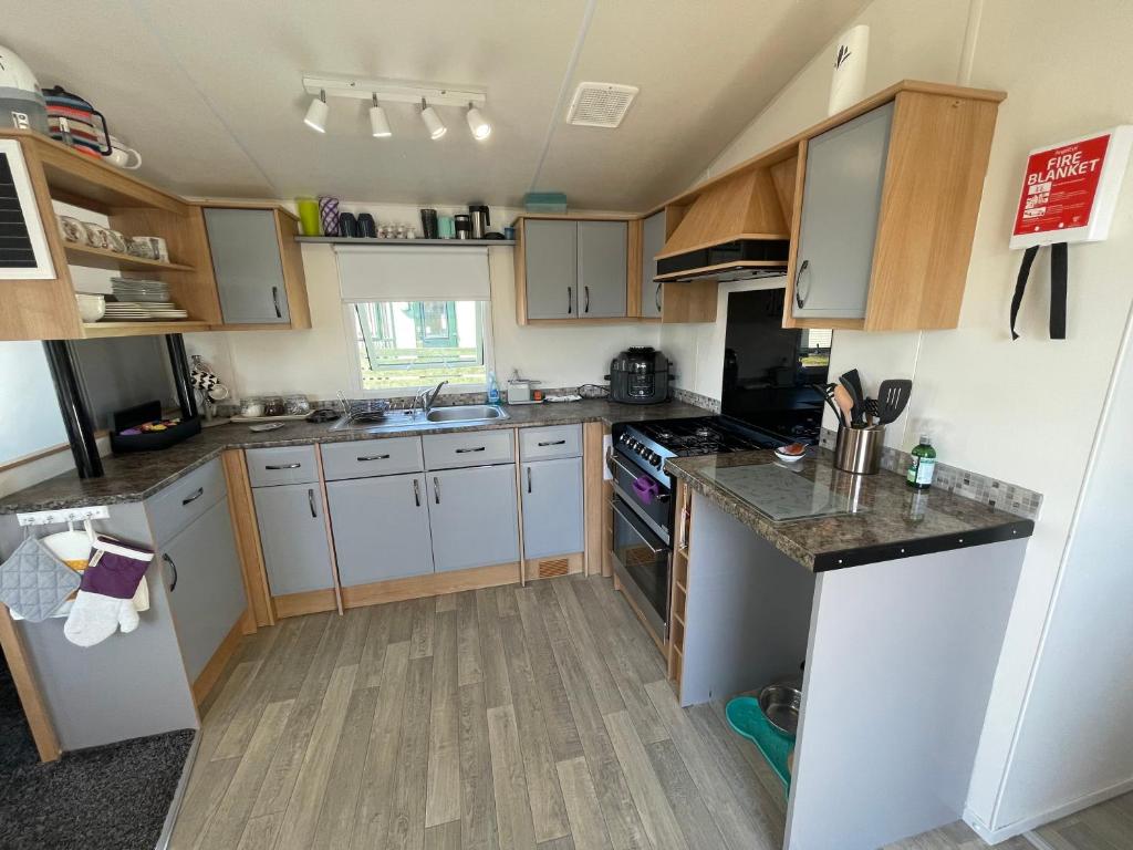 6 Rannoch, lovely holiday static caravan for dogs & their owners., Forfar