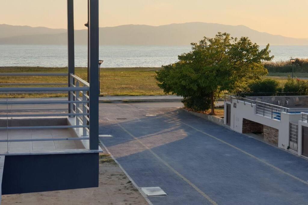 Sunset Thalassa View Flat, Ofrynio